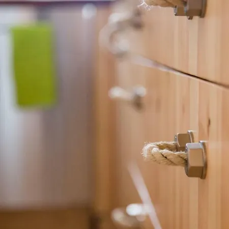 Goldhammer * Neuburg (Mecklenburg-Vorpommern)