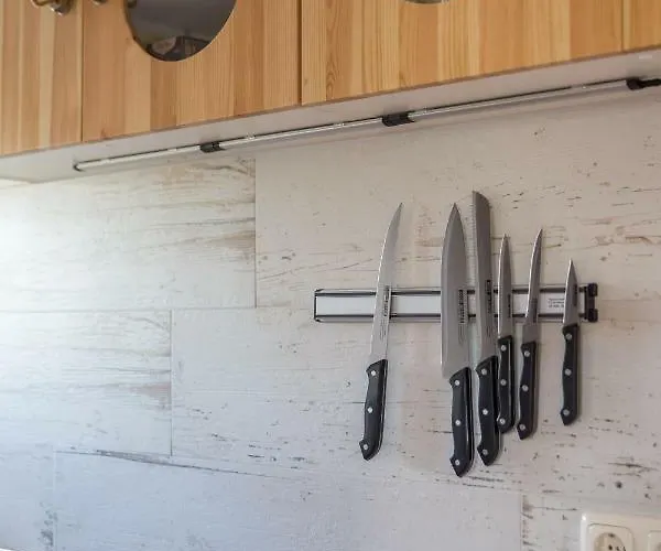 Goldhammer * Neuburg (Mecklenburg-Vorpommern)